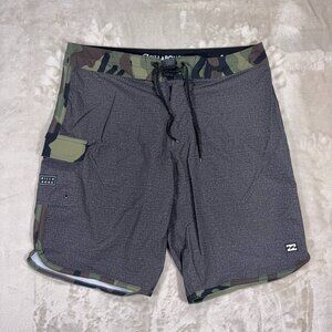 Billabong Men's 73 Pro Boardshorts Stretch Pocket Camo Gray - Size 32